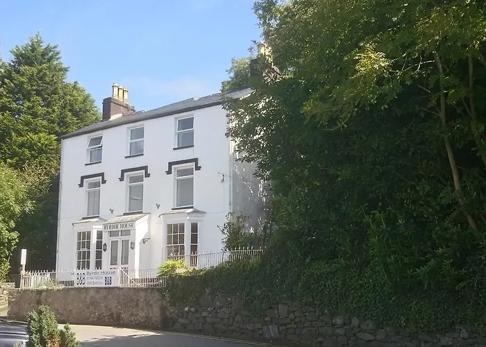 Byrdir House
