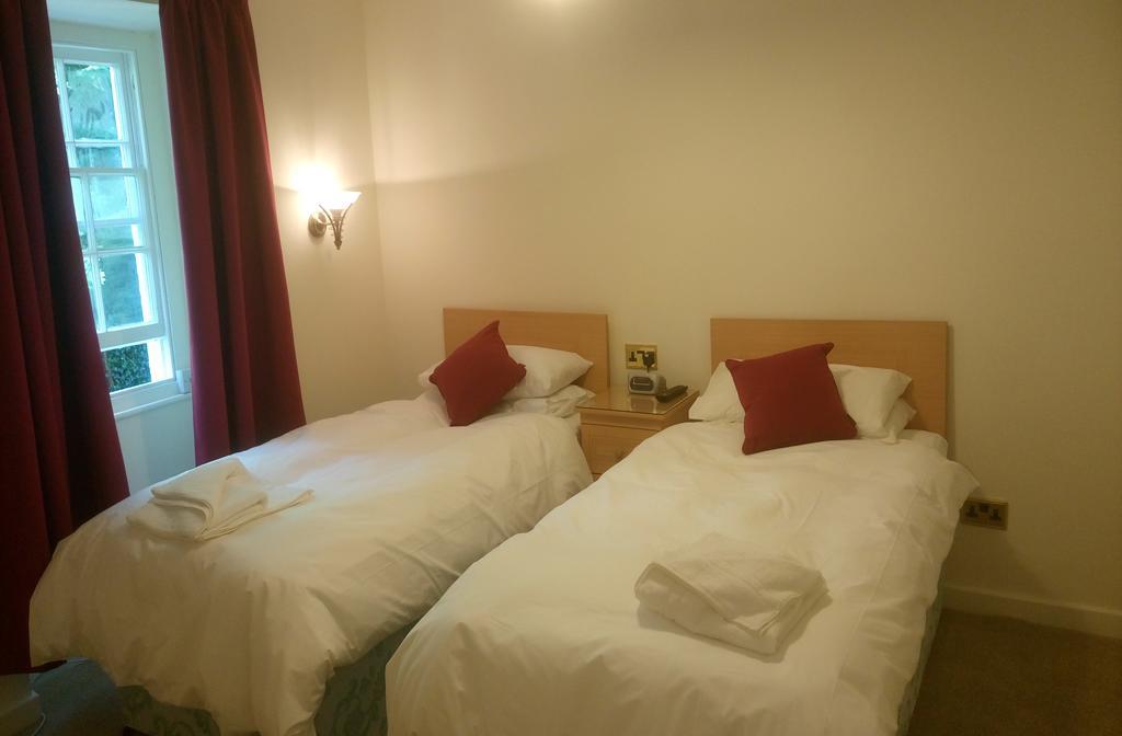 Guest house Byrdir House 3*